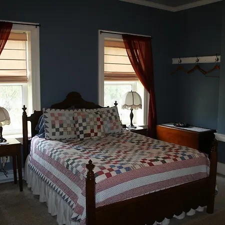 The 1819 Red Brick Inn-2