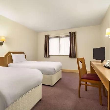 Days Inn By Wyndham Sevenoaks Clacket Lane-2