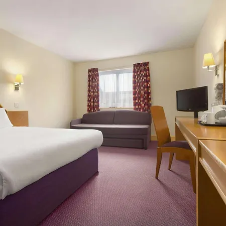 Days Inn By Wyndham Sevenoaks Clacket Lane-3