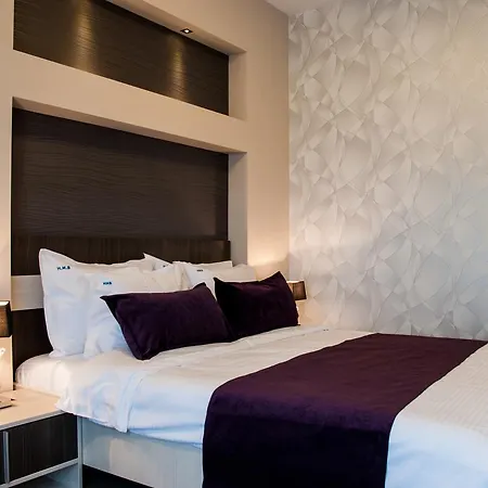 Milano Blue Mamaia-2