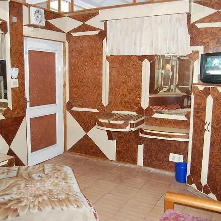 Hotel Gulmarg Regency-3