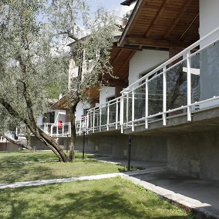 Villaggio Albergo Casa E Lago-2