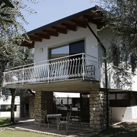 Villaggio Albergo Casa E Lago-3