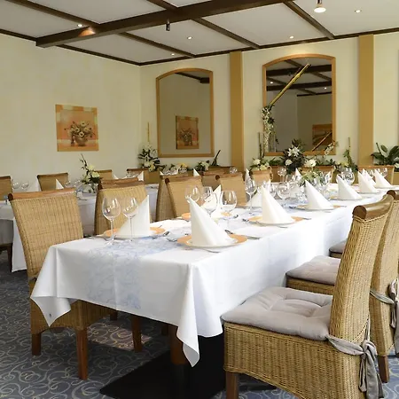 Hotel Alt Riemsloh-3