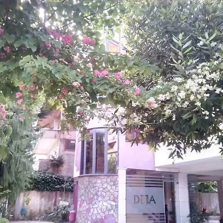 Hotel Deja-2