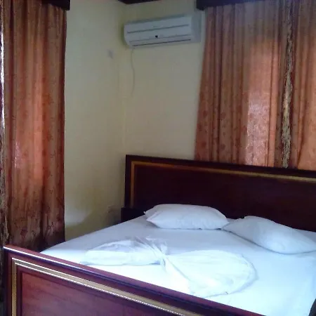 Hotel Deja-3