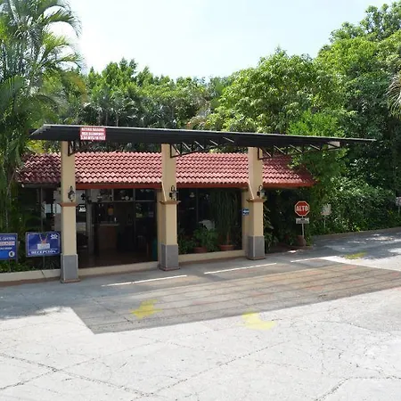 Hotel La Hacienda-3