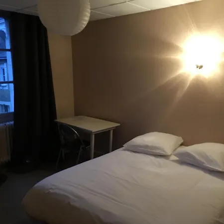 Hotel De La Gare-2
