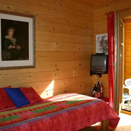 Gästezimmer im Holzhaus im Grünem-2