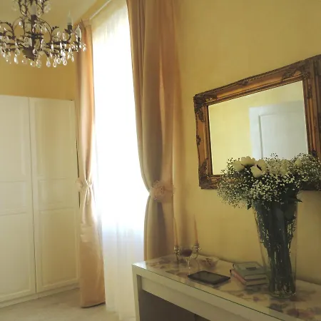 Cameo B&B-3