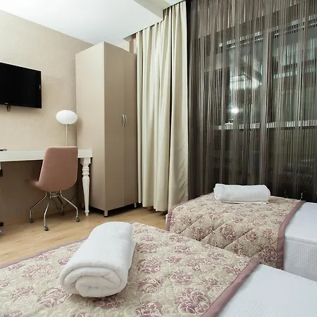 Hotel Iz-2