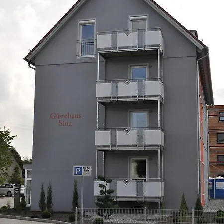 Goldener Schlüssel mit Gästehaus Sina-3