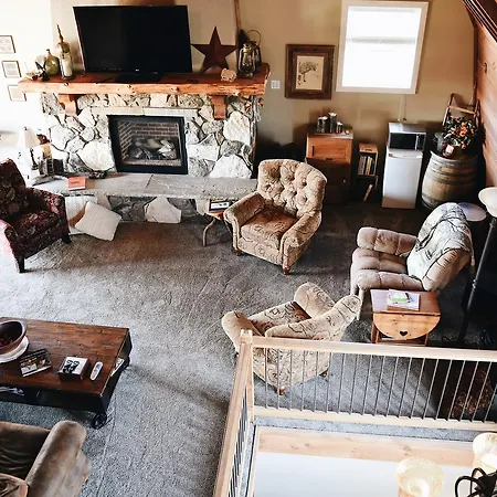 Country Barn B And B-3