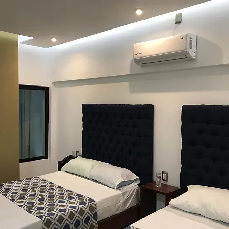 Hotel Plaza Amalia-3