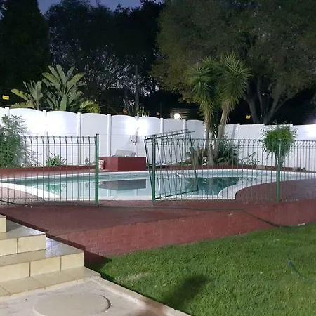 Derrick Guest House-3