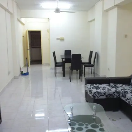 Live Com Hotel-2