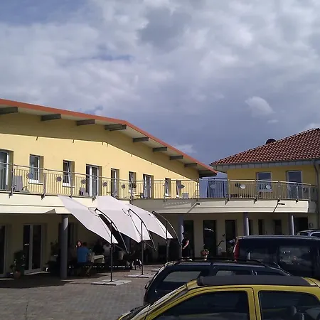 Gästehaus Weingut Glas-3