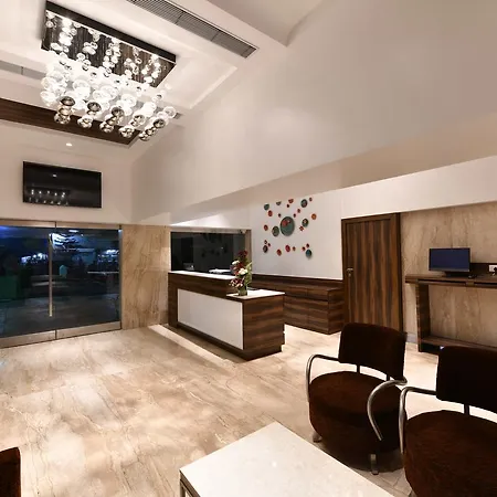 Hotel Leafio Marigold-Near Airport-3