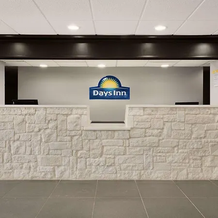 Days Inn & Suites By Wyndham Kinder-3