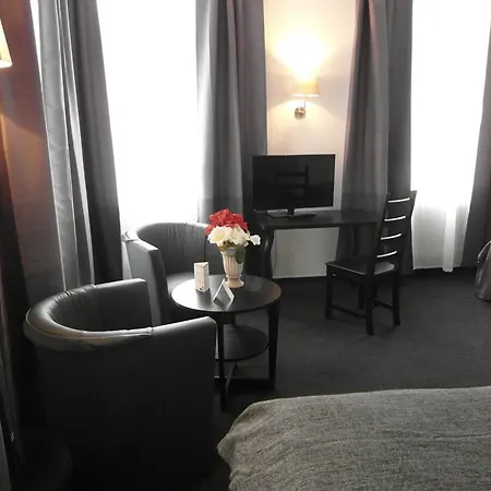 Hotel Frankfurter Hof-2