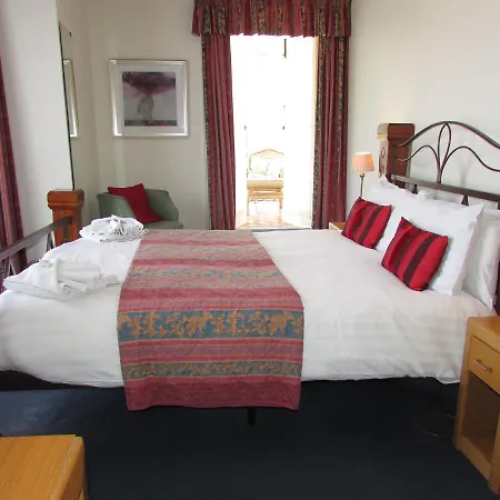 Holliers Hotel-2