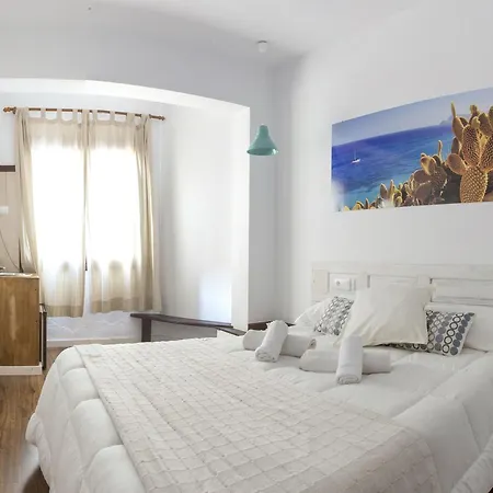 Hostal Ibiza-3
