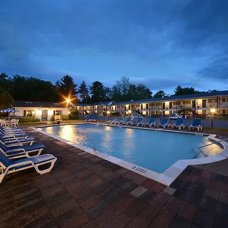 Turf And Spa Motel-3