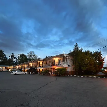 Turf And Spa Motel-2