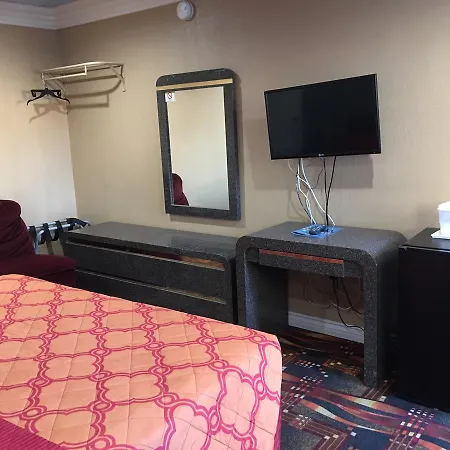 Budget Inn Lax-Lawndale-3