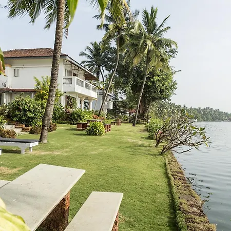 Shikara Beach Resort-3
