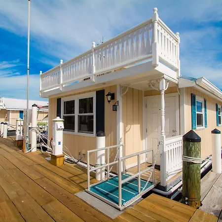 Harborside Motel & Marina-2