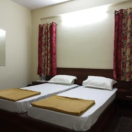 Sapphire Stay-3