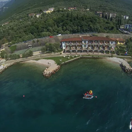 Hotel Garni Vela D'Oro-3