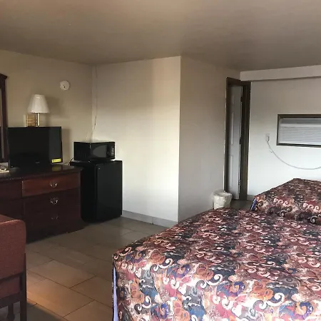Hwy Express Inn & Suites-3
