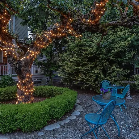 Wild Iris Inn-2
