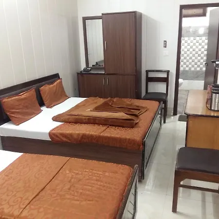 Hotel Grand-3