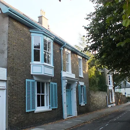 Bear'S Well Guest House-3