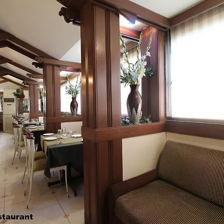 Hotel Sovereign-2
