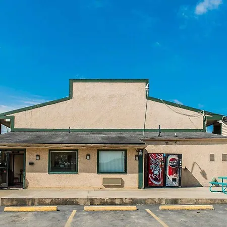 Econo Lodge Waynesburg-3