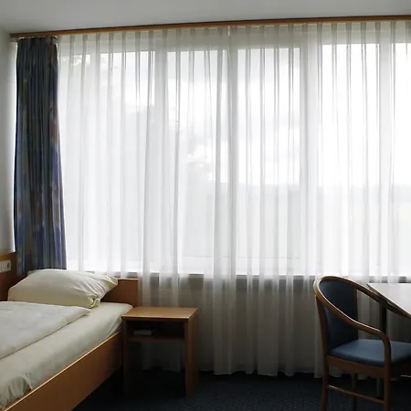 Hotel Schwanau garni-3