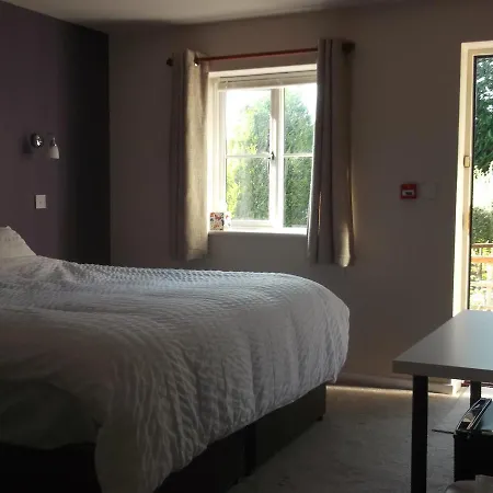Aber Falls Hotel & Butterfly Rooms-3