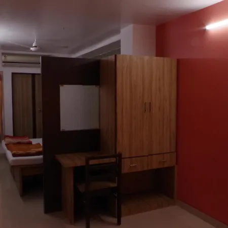 Hotel Pariwar-2