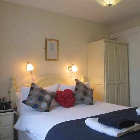 Caledonia Guest House-3