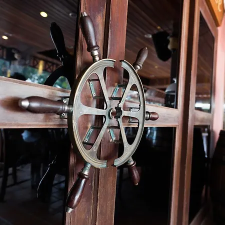 Jomtien Boathouse-3