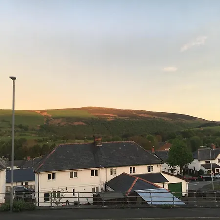 Bryn Derwen-3