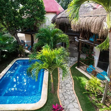 Hotel Uolis Nah-2