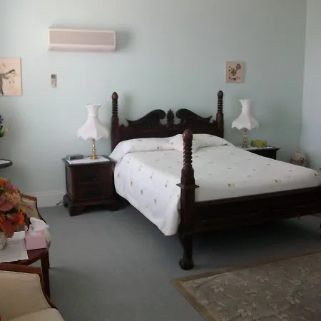 Stella'S Dromana Hotel-3