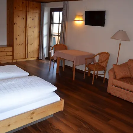 Hotel Eden Guesthouse-3