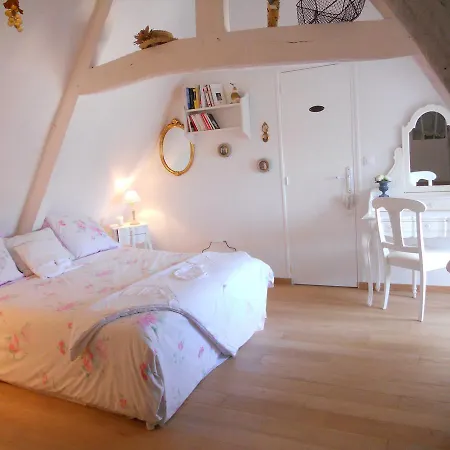 chambre d'hotes sophie cité des peintres honfleur-3