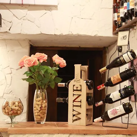 Wine & Rose Boutique Hotel-3